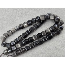 Обсидиан серый кубик 7 мм грань длина 36-37 см