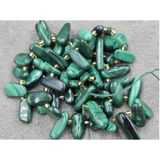 Крошка малахит ~ 4-6*10-17 мм длина 39 см 