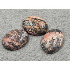 Кабошон из яшмы 15*20 мм 