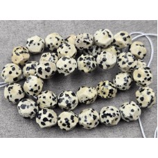 Яшма долматинець 10 мм багатогранник довжина 35-36 см