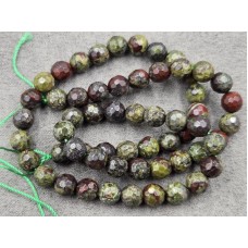 Яшма (кров дракона) 6,5 мм грань довжина 38 см