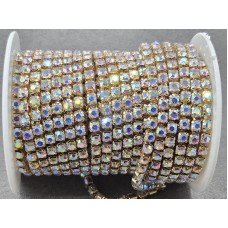 Стразовий ланцюг 4 мм SS18 AB в золоті (KC Gold/AB) 10 ярдів