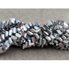 Стекло треугольники 6*3,5 мм 90 шт 30 см серебро