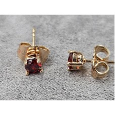 Гвоздики M&L Xuping с красным стразом 4 мм цвет 18к