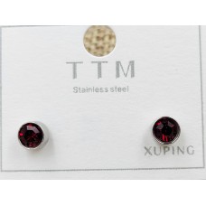 Гвоздики ТТМ Xuping с темно-красным фианитом 5 мм родий